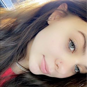 Meet your Posher, Lexie